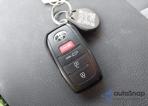 2025 Toyota Camry Se из США, поврежденный, VIN 4T1DAACK0SU626768